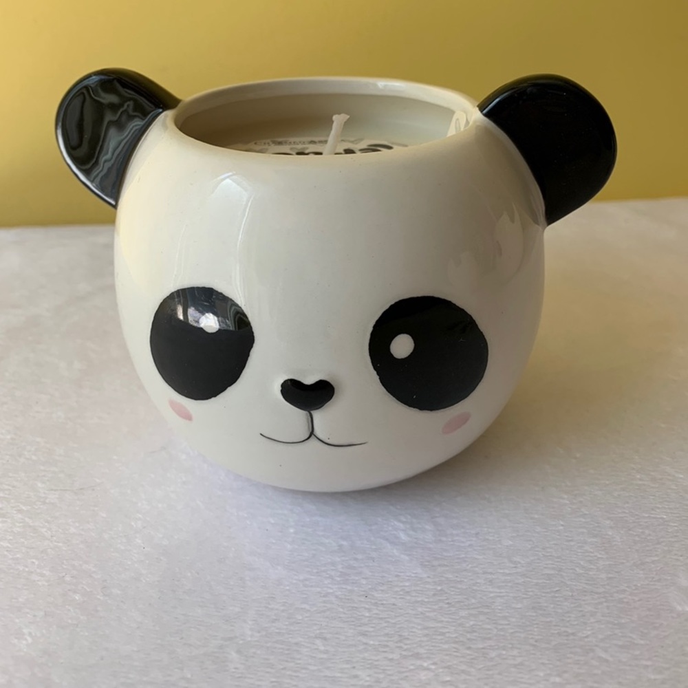Charmed Aroma Panda Candle No Jewelry